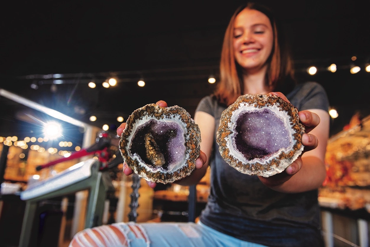 Discover the magic of geodes